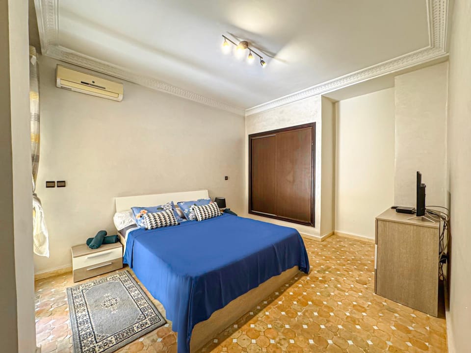 Bed, Bedroom, wardrobe