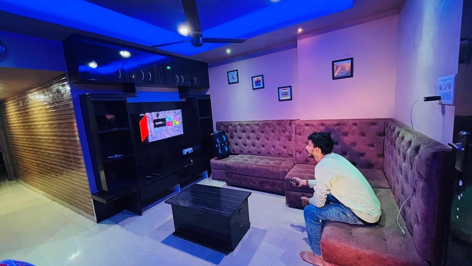 Communal lounge/ TV room, Living room, Internal: Not applicable to any particular room