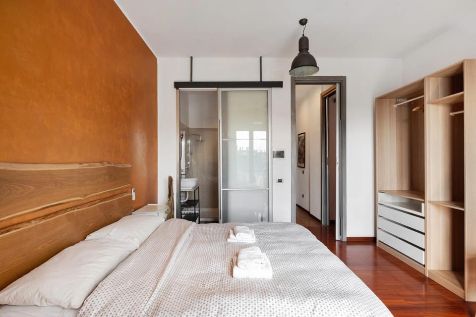Property building, Living room, Bedroom