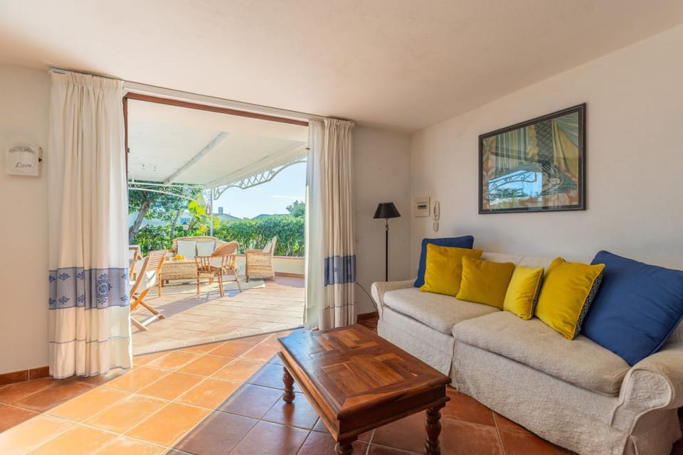 Patio, Balcony/Terrace, Living room