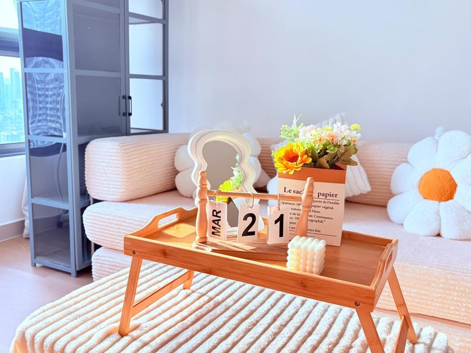 Perfect for Families & Larger Groups, KL MRT- M Vertica Apartment in Federal Territory of Kuala Lumpur