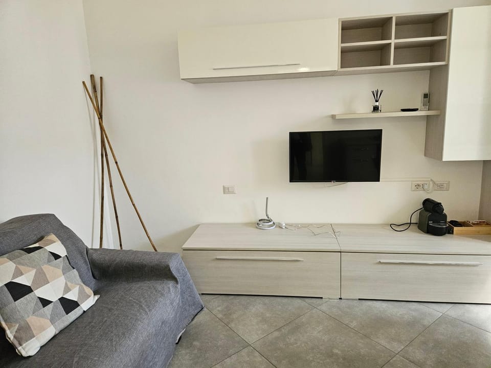 TV and multimedia, Seating area