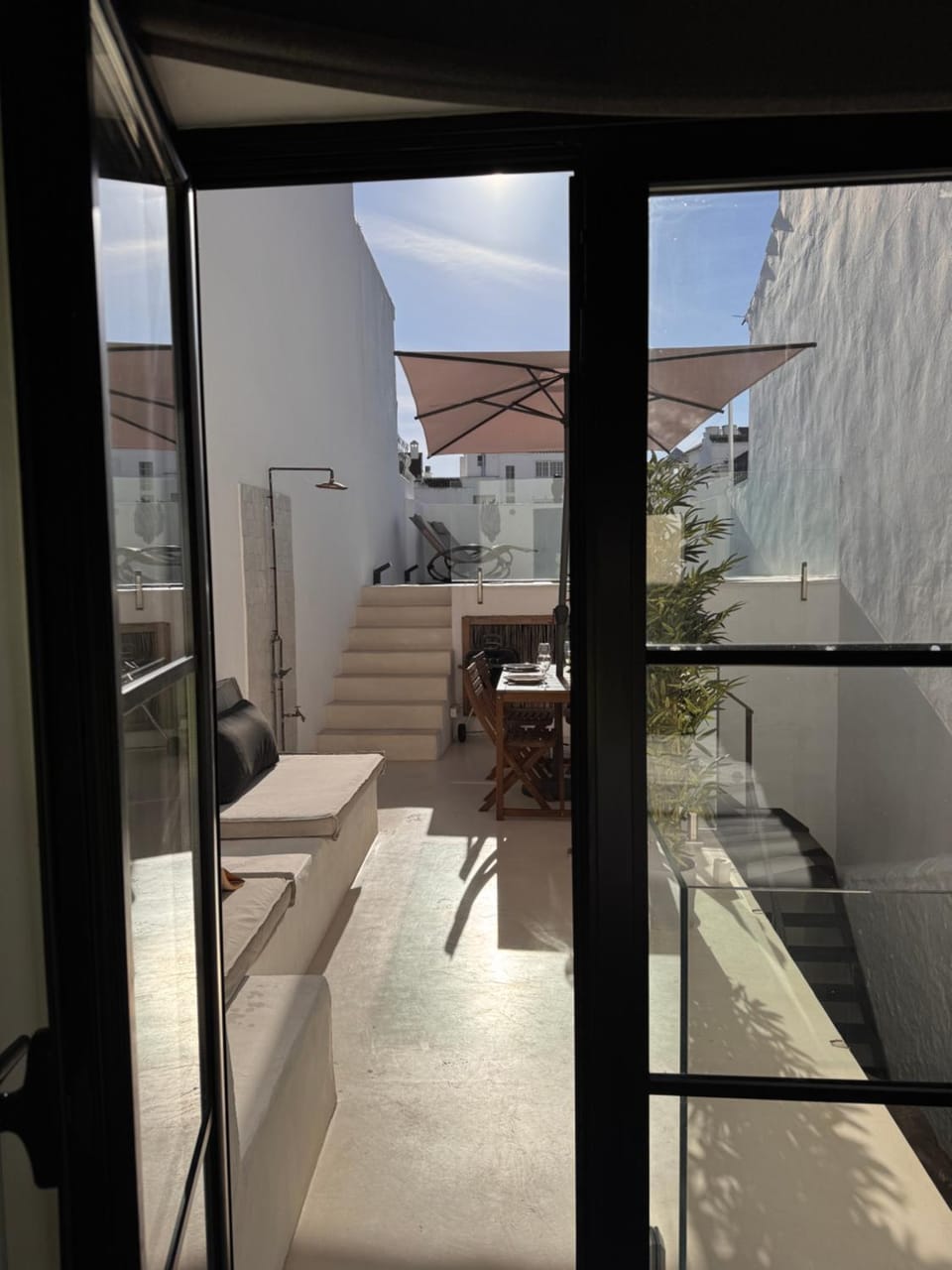 Unique Townhouse with rooftop pool House in Estepona