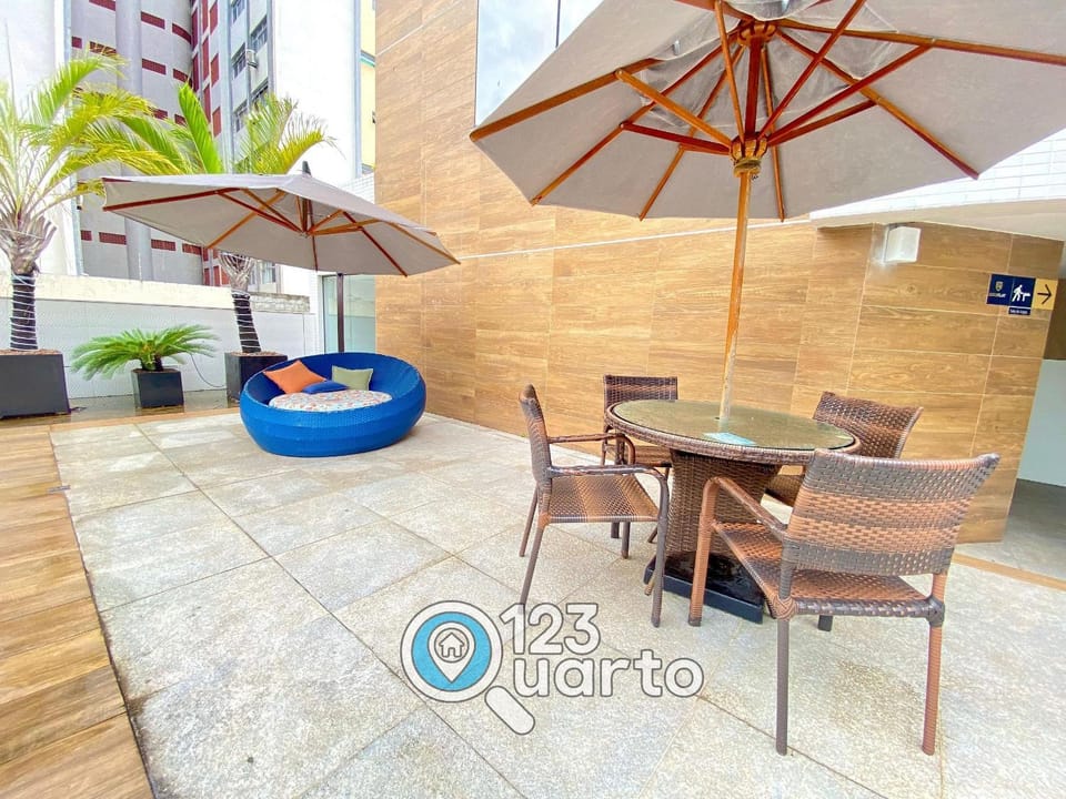 Swimming pool, sunbed