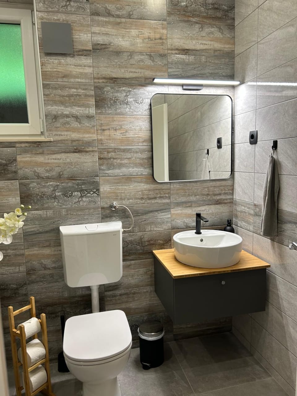 Toilet, Bathroom