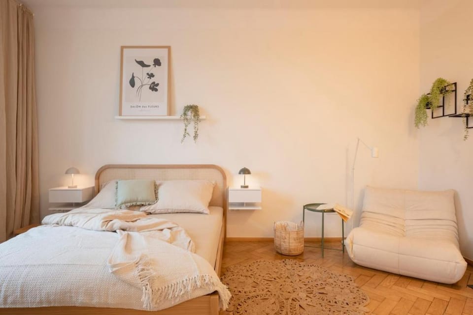 Riverside Harmony Apartment in Krakow