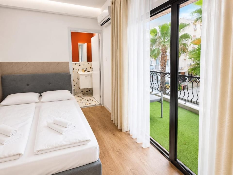 Modern Studio 8 Balcony Kitchenette Bathroom Apartment in Limassol City