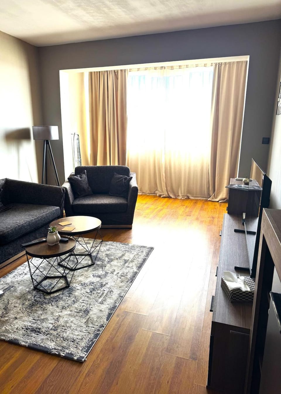 TV and multimedia, Living room, Seating area