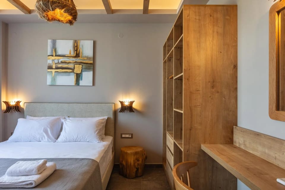 Bed, Photo of the whole room, Bedroom, towels, wardrobe