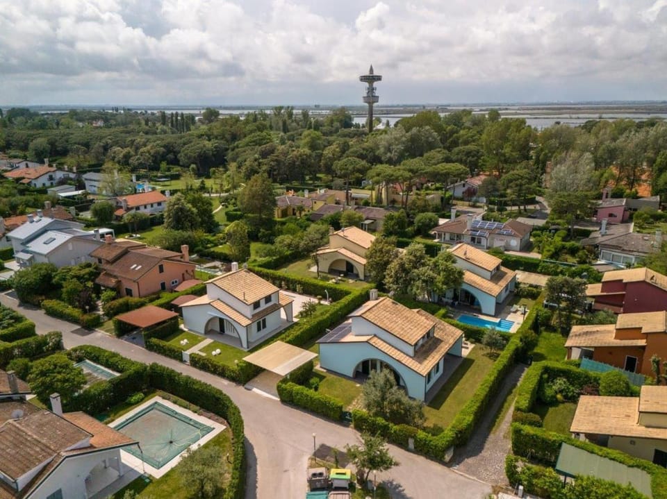 Olivelli 2 Villa in Isola Albarella