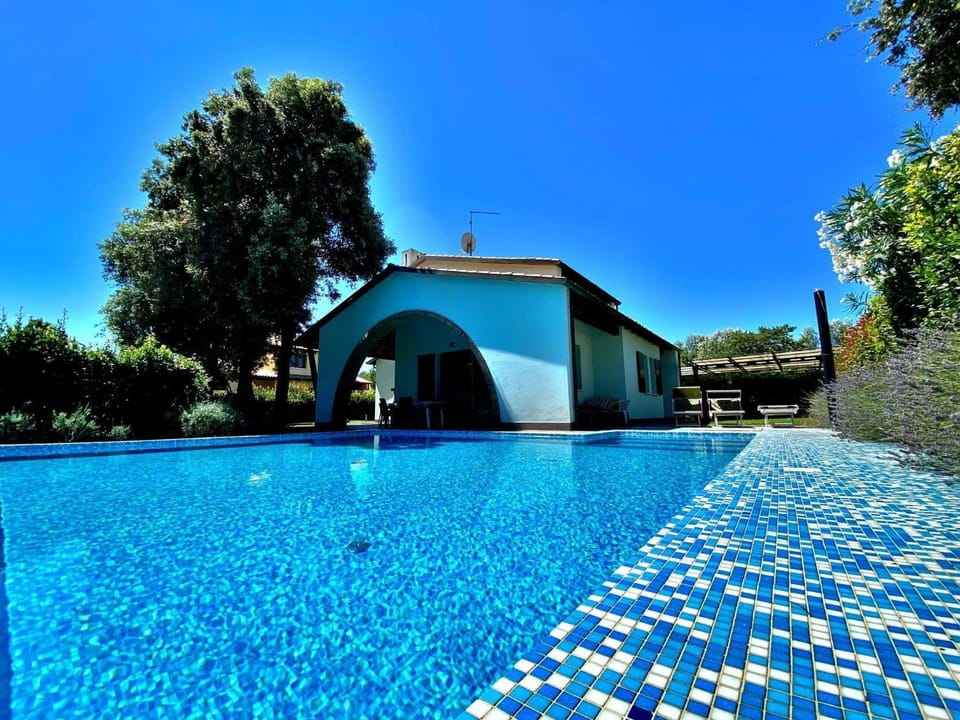 Olivelli 1 Villa in Isola Albarella