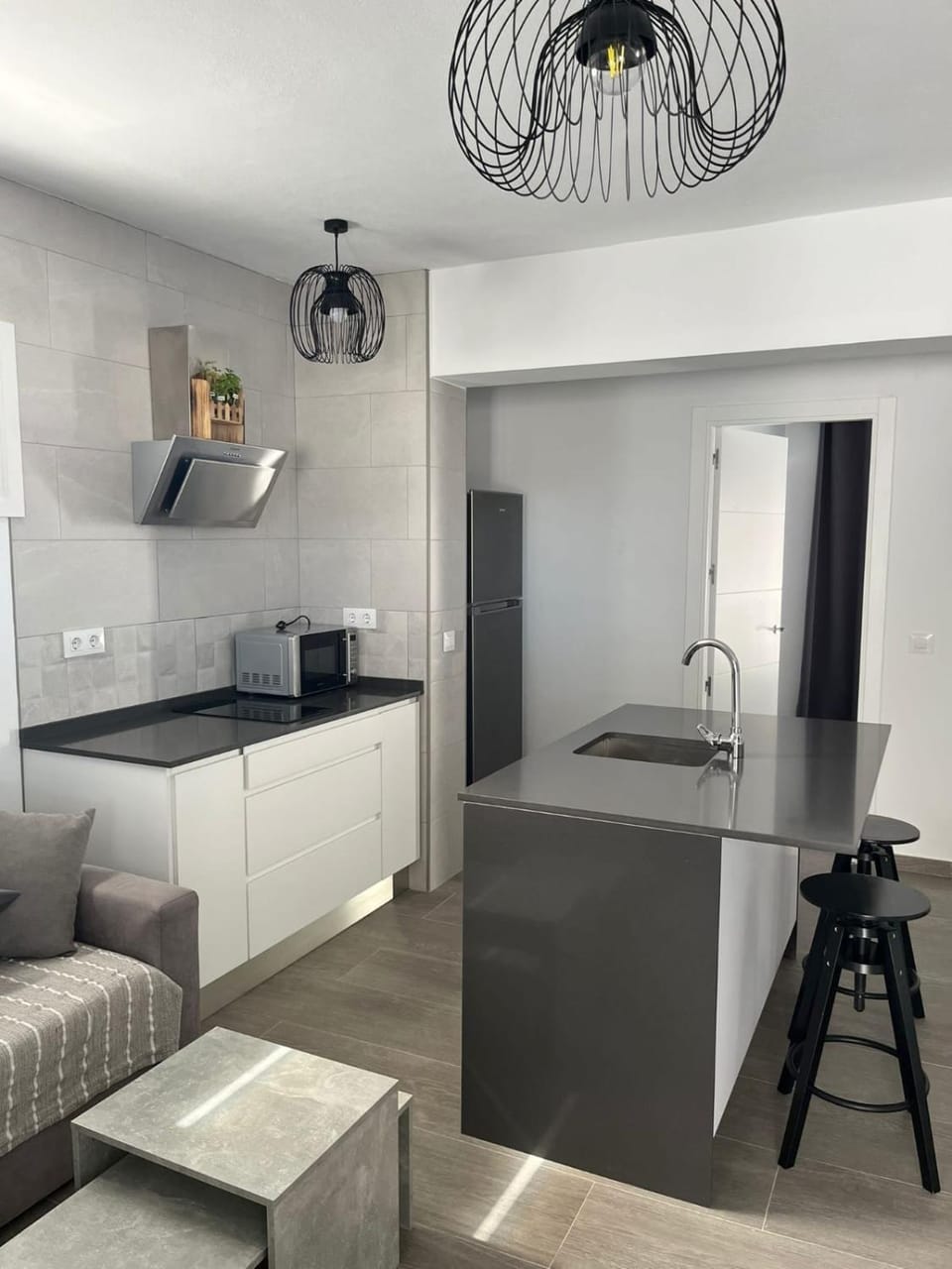 minibar, kitchen