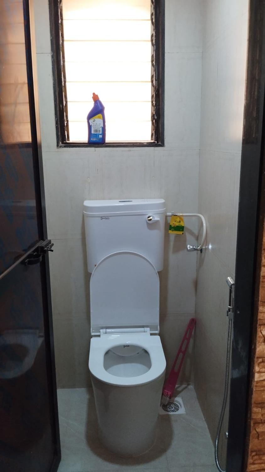 Decent one BHK flat near tata hospital Apartment in Maharashtra