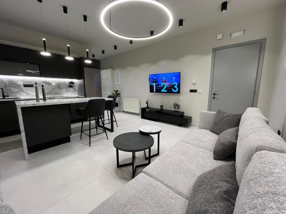 TV and multimedia, Kitchen or kitchenette, Living room, Seating area, Dining area, Evening entertainment, oven