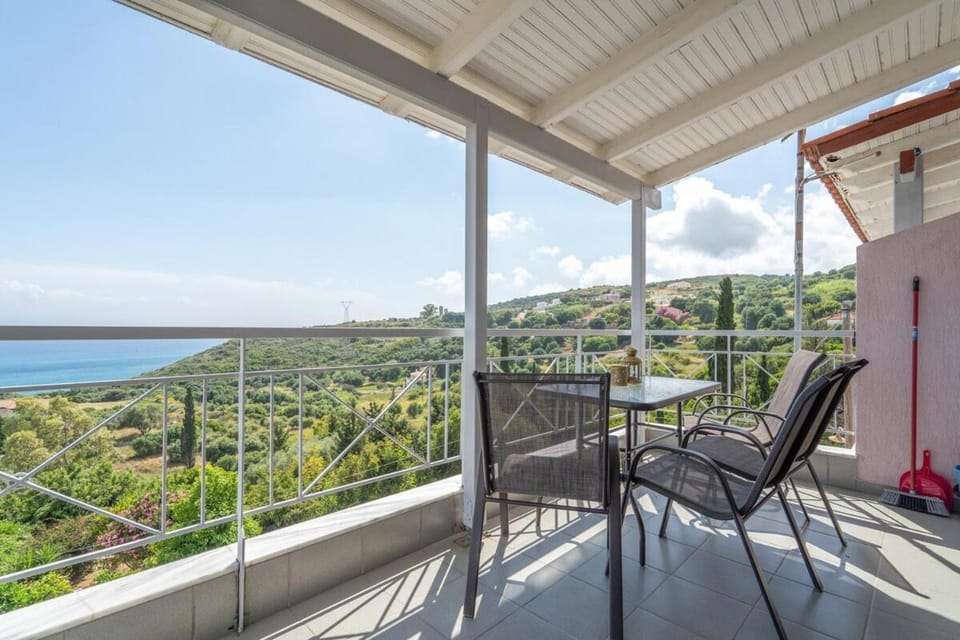 Natural landscape, Balcony/Terrace, Sea view