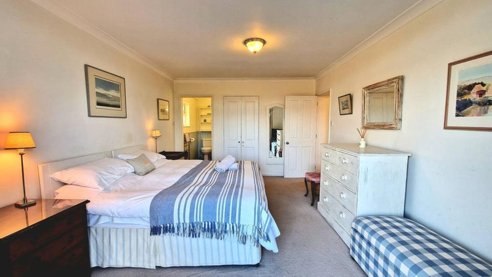 2 Steepfield, spacious apartment, Bantham S Devon Apartment in England