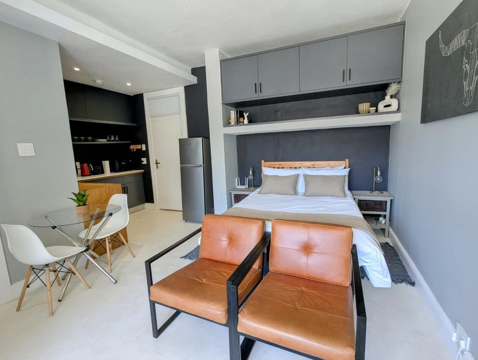Modern Studio with Balcony in Prime Sea Point Apartment in Sea Point