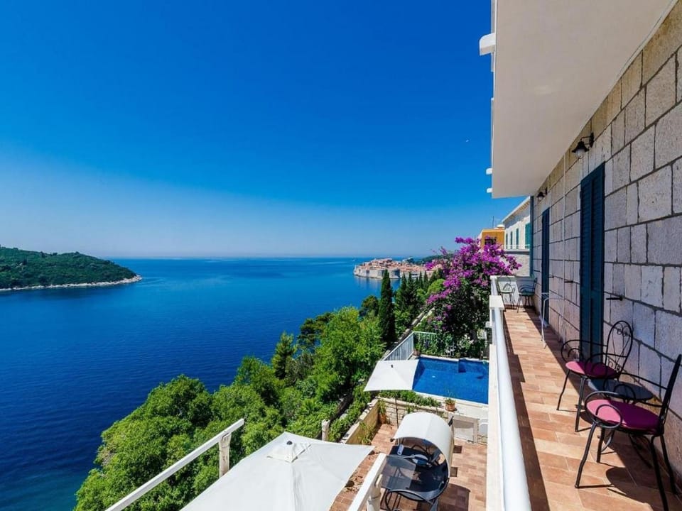 Antique Pearl of Dubrovnik Villa,Panoramic&Sea view with Pool Villa in Dubrovnik