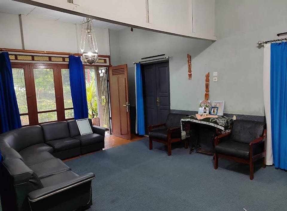 Homestay Mudhahar Panampuang Vacation rental in West Sumatra, Indonesia
