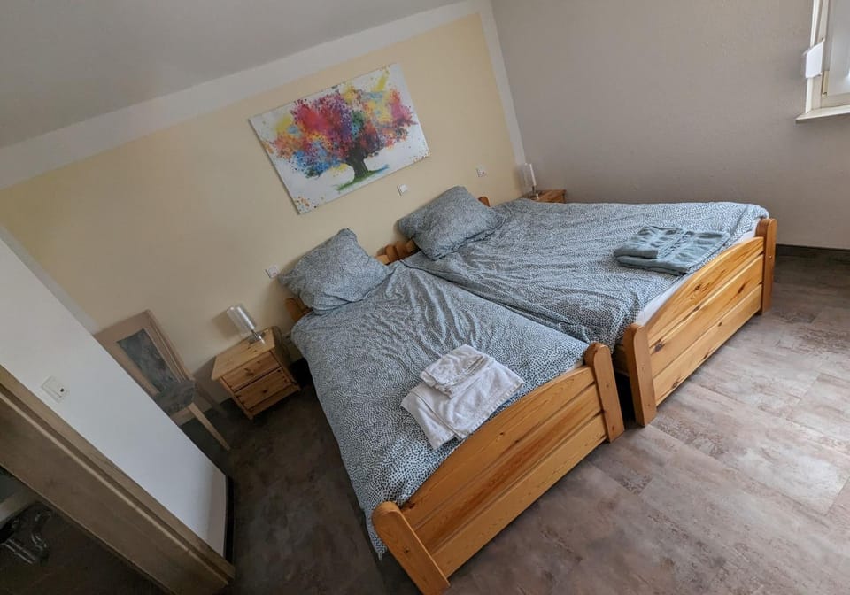 Pension Neue Linde Bed and Breakfast in Hesse