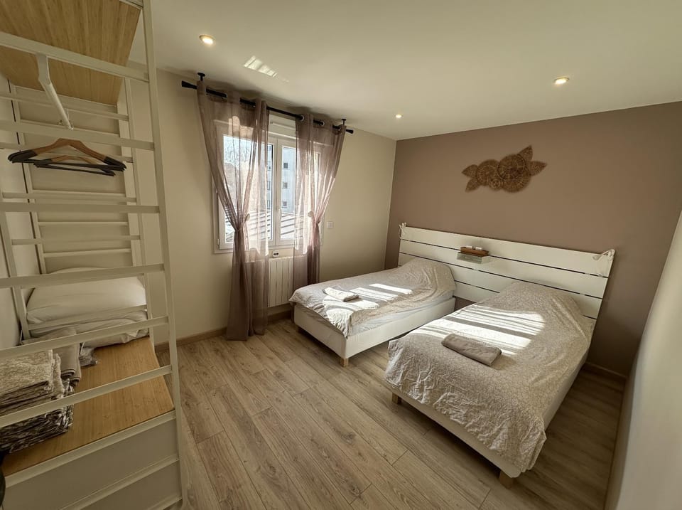 Bed, Photo of the whole room, Bedroom, towels, wardrobe