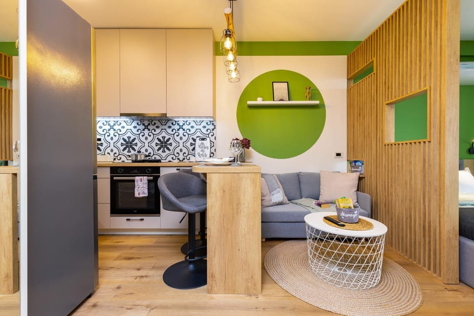 Living room, Dining area, oven, stove