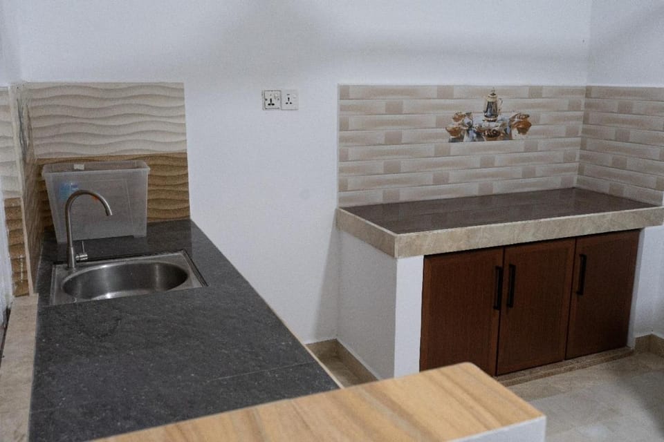 Minhas Villa Bed and Breakfast in Kamburugamuwa