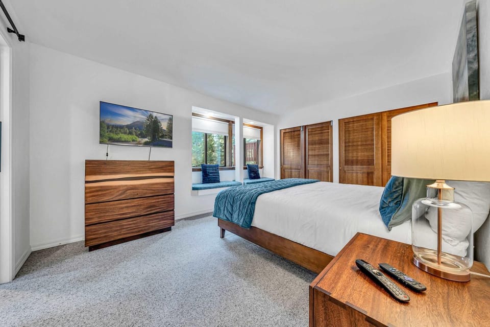 Tahoe Retreat with Decks and Separate Studio House in Tahoe Vista
