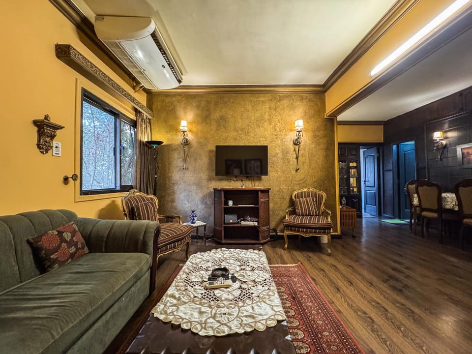 TV and multimedia, Living room, Seating area, air conditioner