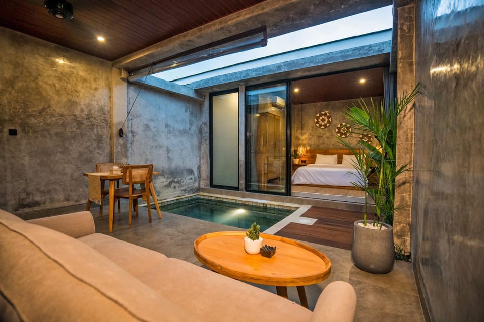 Living room, Swimming pool