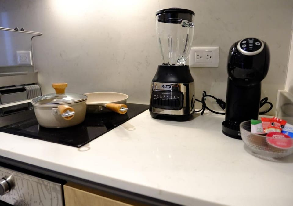 Coffee/tea facilities, Kitchen or kitchenette
