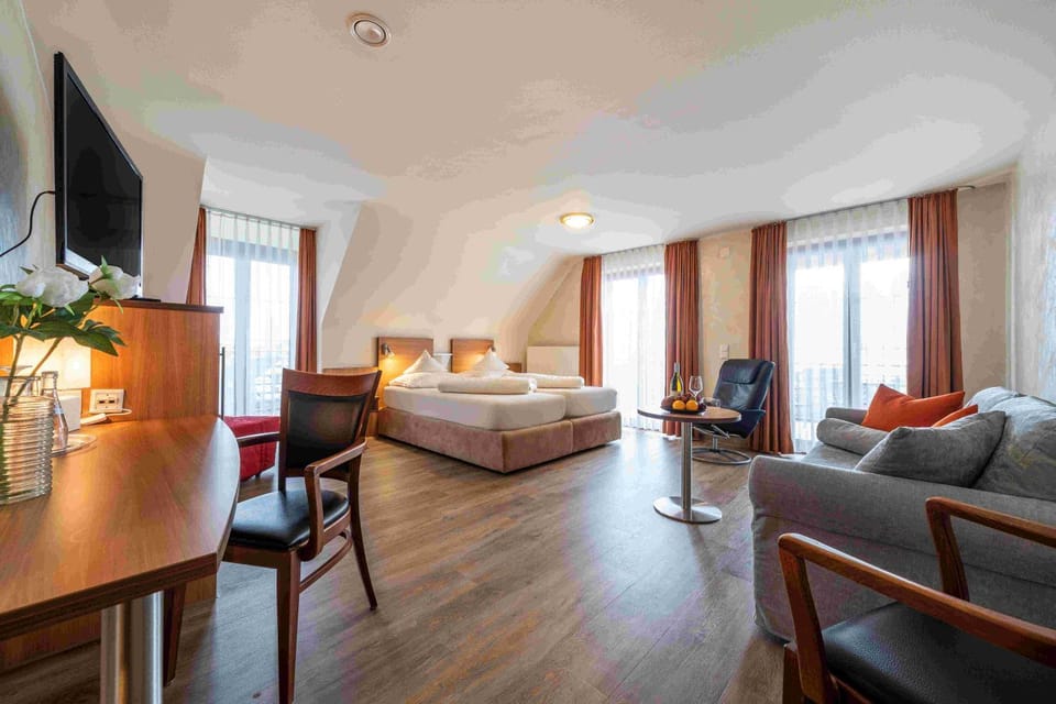 Hotel Hagnauer Hof mit klimatisierten Zimmern Hotel in Hagnau am Bodensee