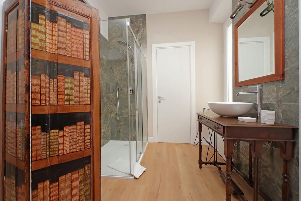 Bathroom, Bedroom