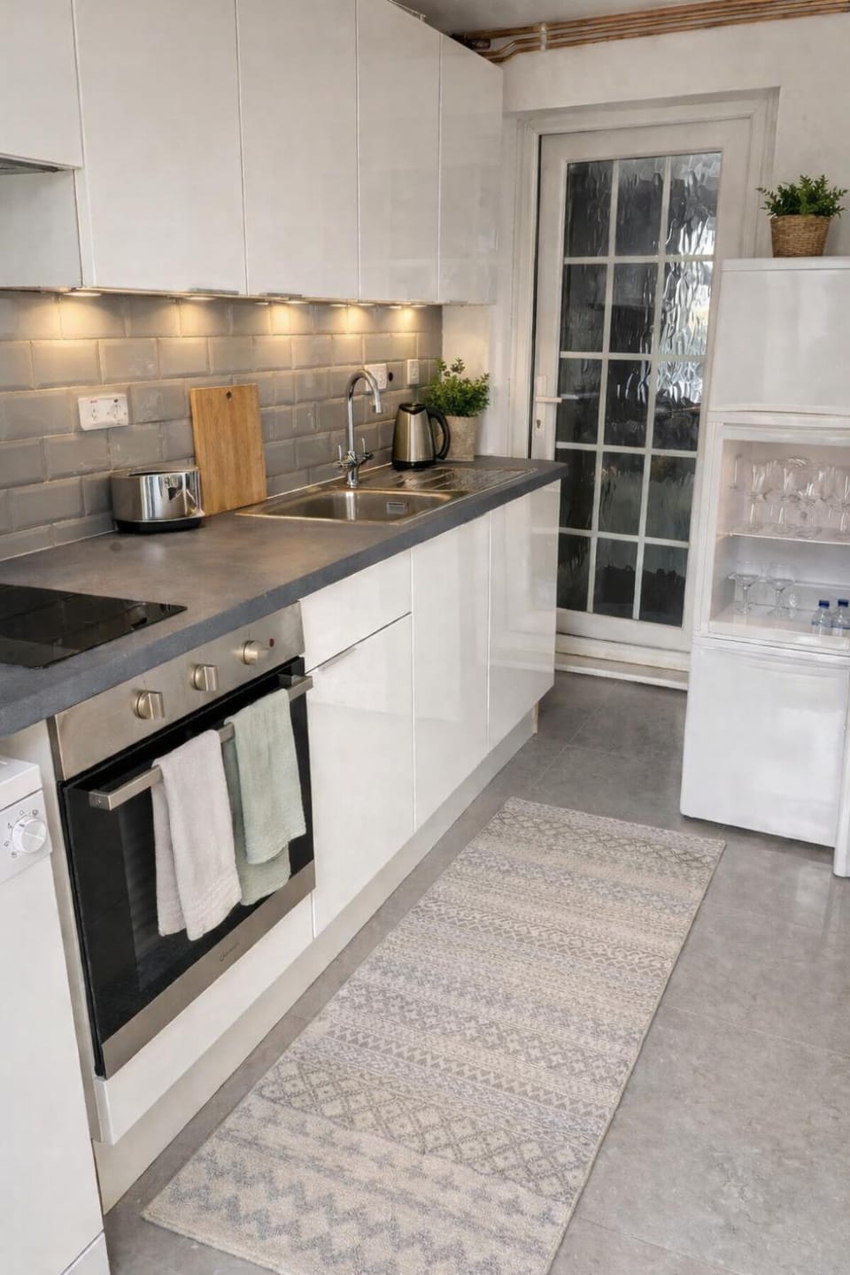 S Gravesend 1 Bed Flat 2 Min Walk STN-Town Centre Apartment in Gravesend