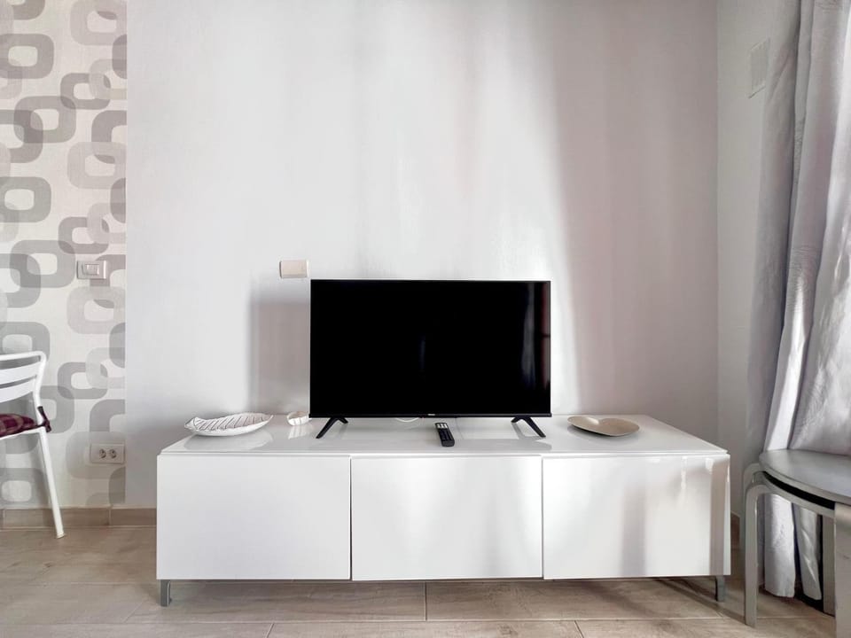 Communal lounge/ TV room, TV and multimedia