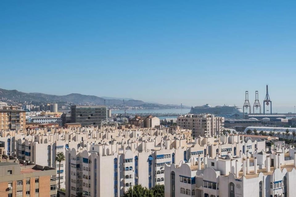 Top Floor Sea View & Terrace in Malaga! Apartment in Malaga