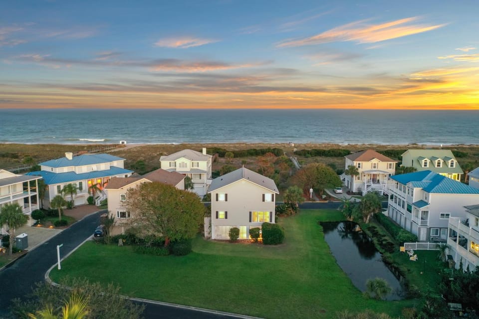 Seconds to the Sea House in Tybee Island