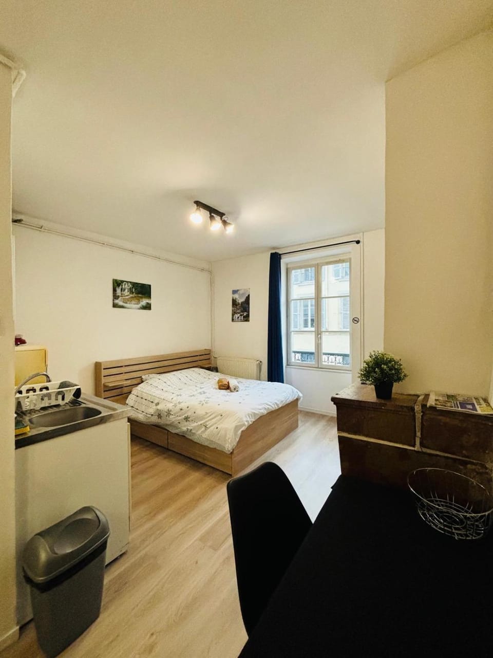 Lons City Studio Apartment in Jura