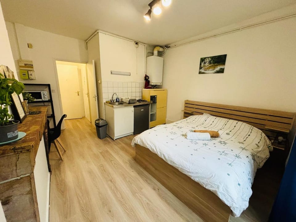 Lons City Studio Apartment in Jura