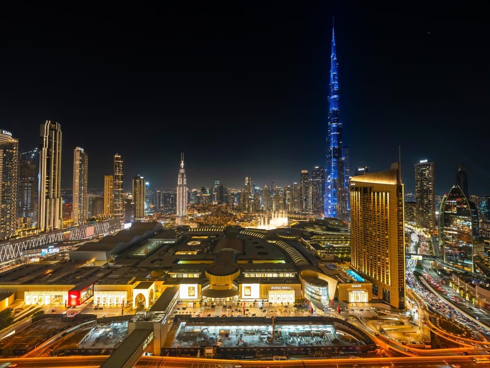 Brand New! Downtown views located on Dubai Mall Apartment in Dubai