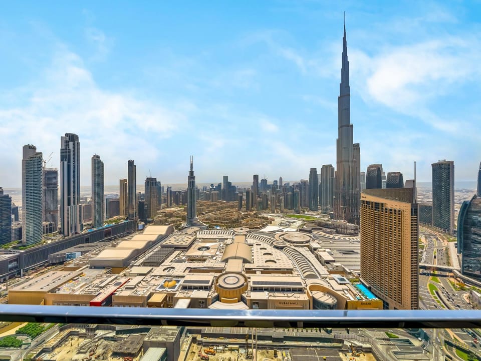 Brand New! Downtown views located on Dubai Mall Apartment in Dubai