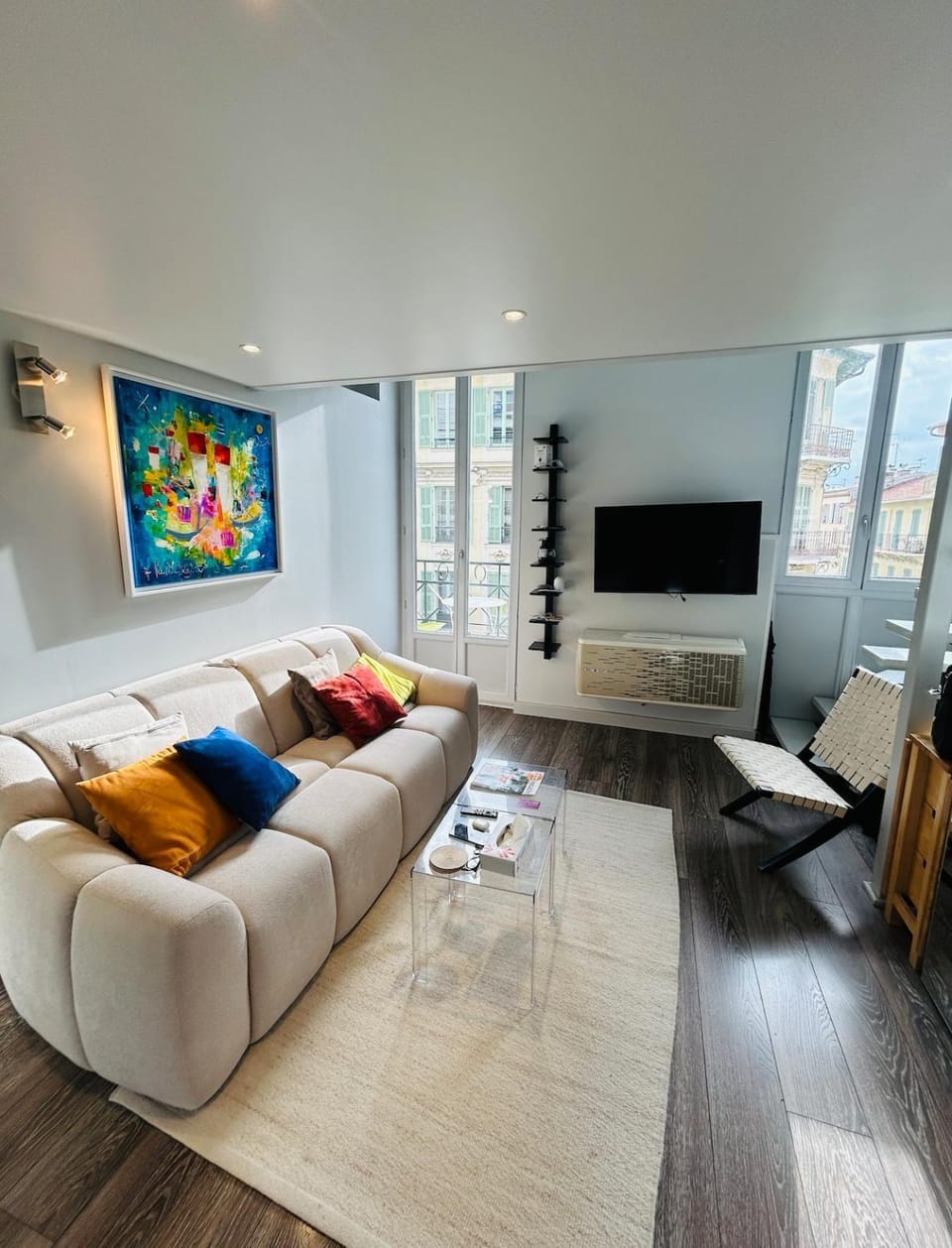 French Riviera Escapade - Steps from the Beach Apartment in Nice