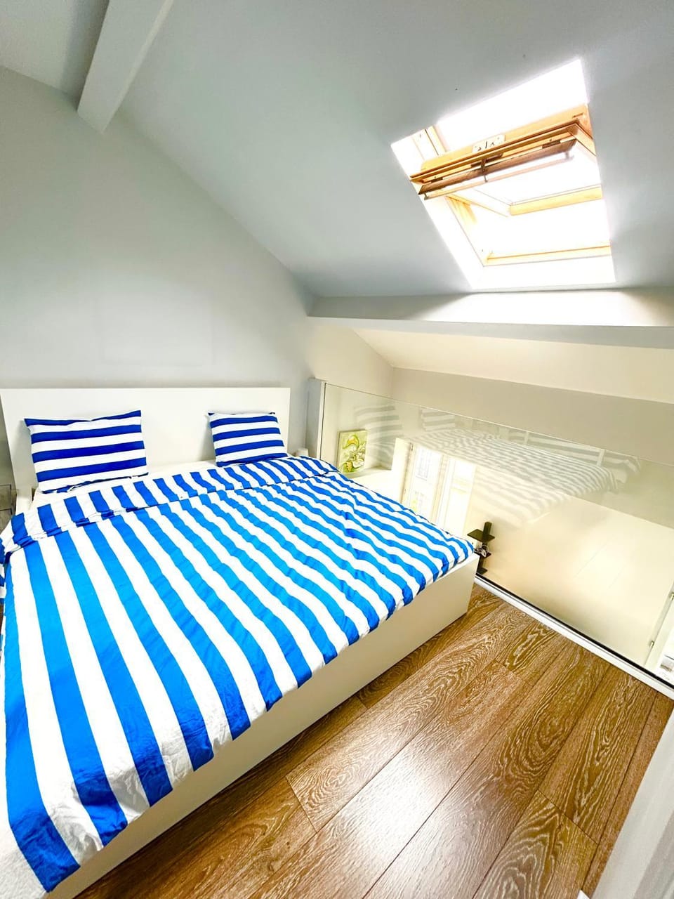 French Riviera Escapade - Steps from the Beach Apartment in Nice