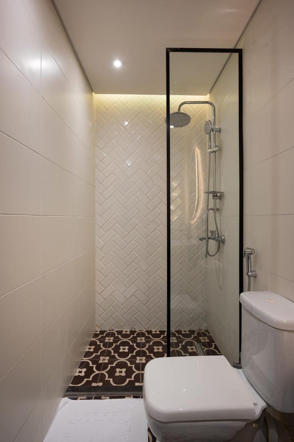 Toilet, Bathroom, towels