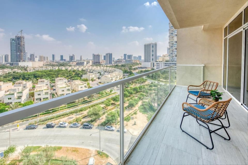 Property building, Balcony/Terrace, City view