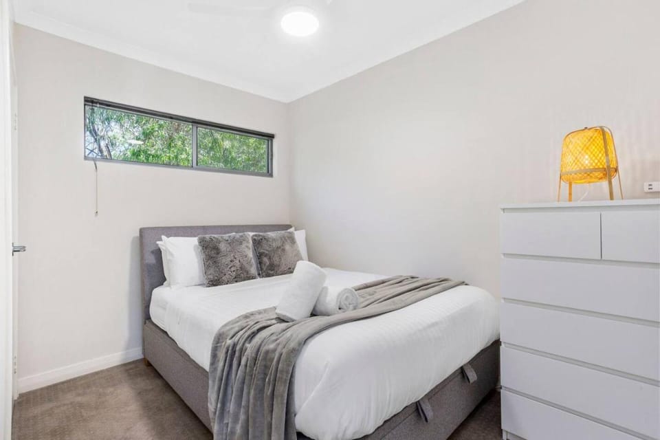 Bedroom, wardrobe