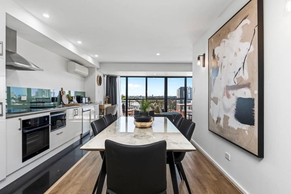 City Chic, Elegant 2BR apt Apartment in Perth