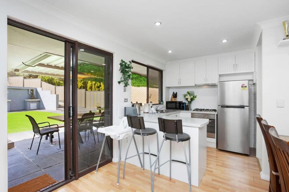 Patio, Kitchen or kitchenette, Seating area