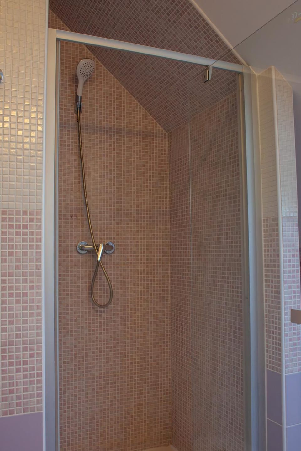 Podkrovní apartmán se společným bazénem Apartment in Czechia