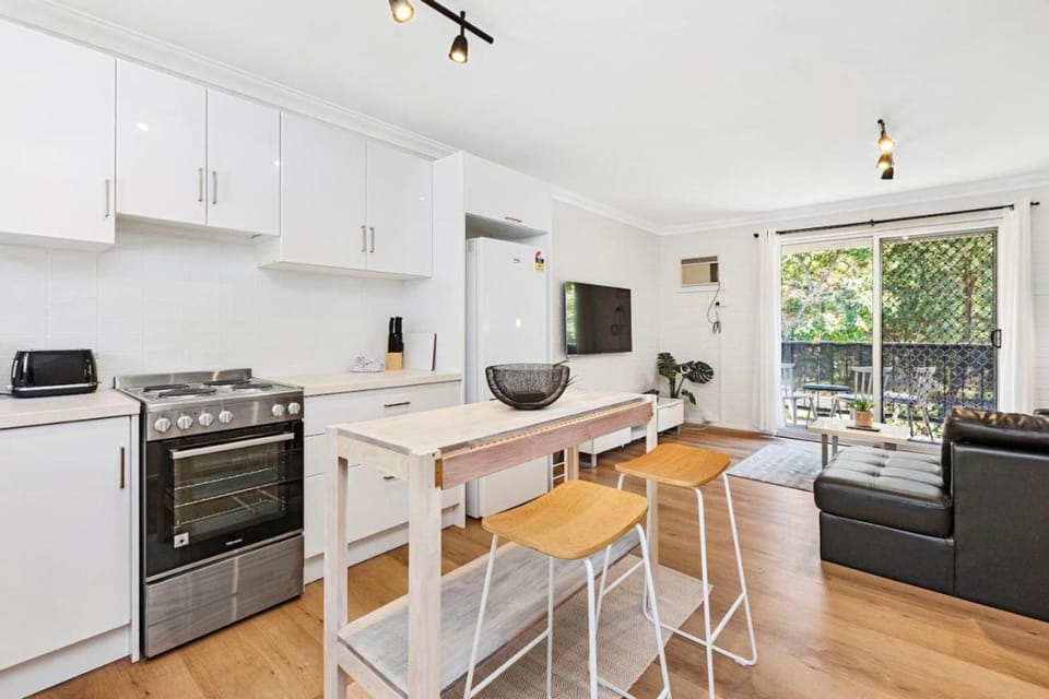 Kitchen or kitchenette, Living room, Dining area, oven, stove, toaster